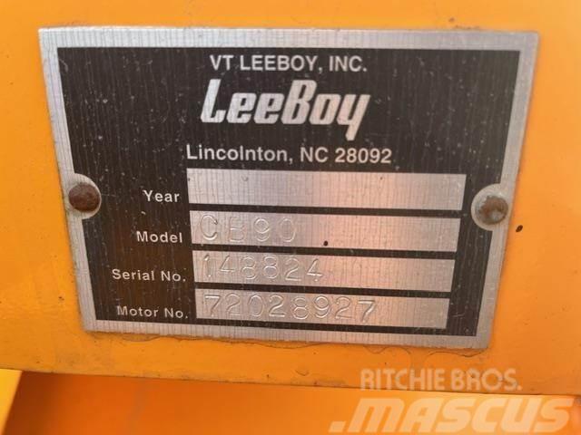 LeeBoy CB90 Fejemaskiner