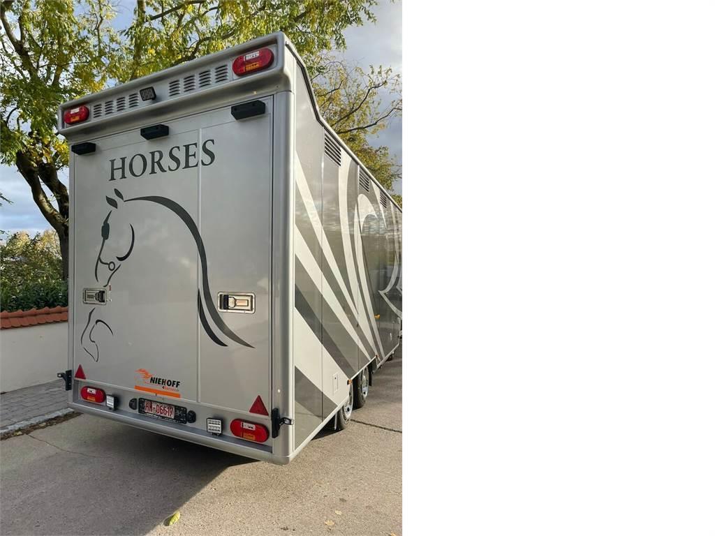 Blomenröhr / Niehoff 4-5 Pferde und Wohnung Semi-trailer til Dyretransport