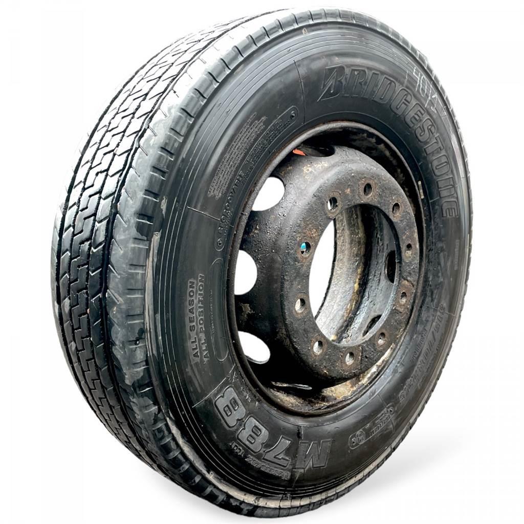 Bridgestone 4-series 124 Dæk, hjul og fælge