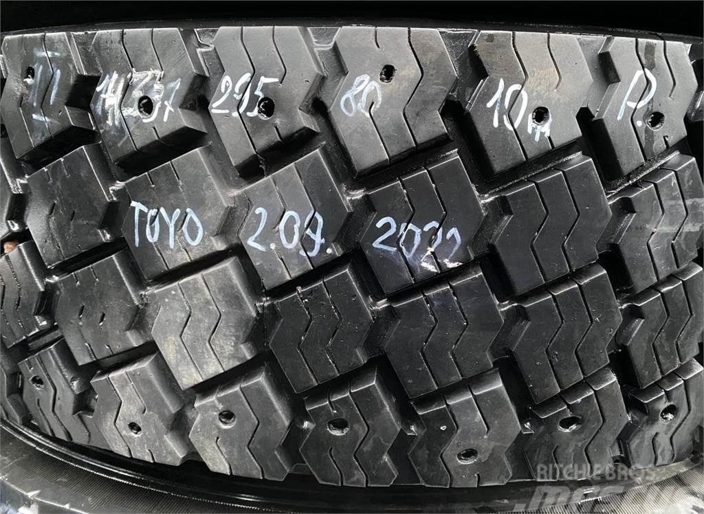 Toyo B10B Dæk, hjul og fælge