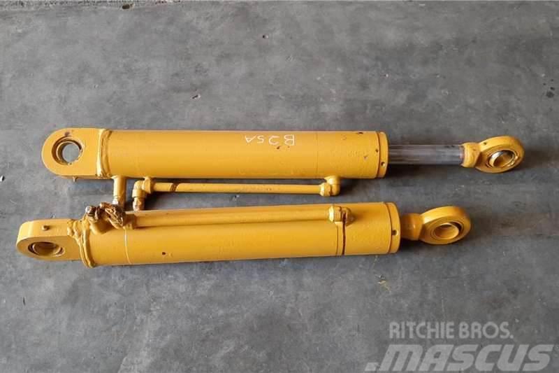 Bell B25A Hydraulic Steering Cylinder Andre lastbiler