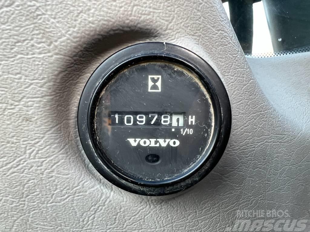 Volvo EW140D - Excellent Condition / Tilting Bucket Gravemaskiner på hjul