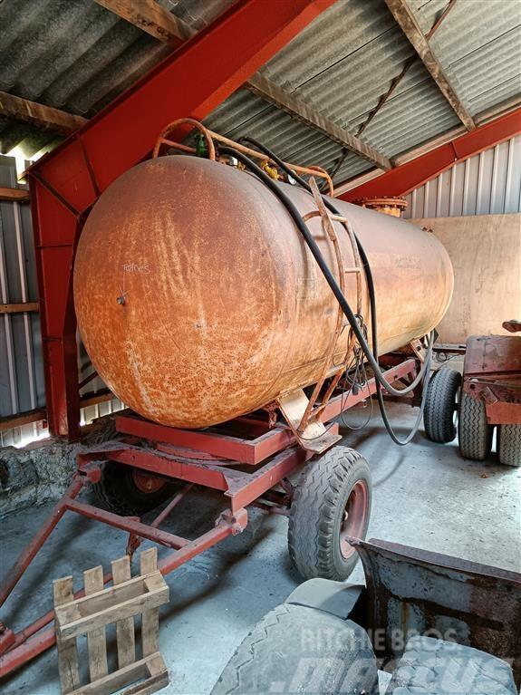  - - -  Ammoniak tankvogn ca. 3 tons Gyllevogne/Slamsugere