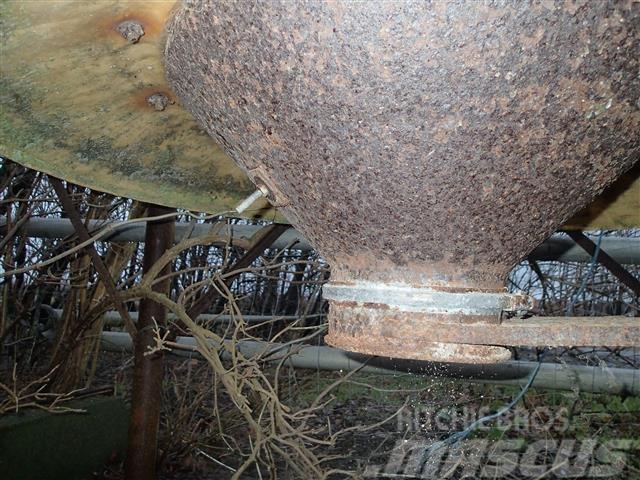 Tunetank 20m3, glasfiber Udstyr til aflæsning i silo