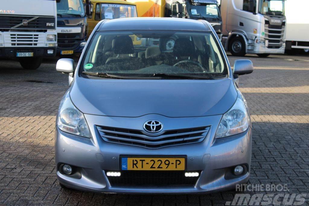 Toyota Corolla Verso verso automat Biler