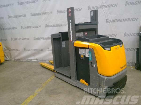 Jungheinrich EKS 110 Z Plukketruck, medium