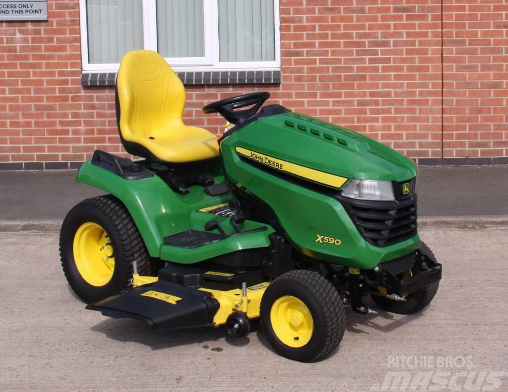 John Deere X 590 Ride on lawn tractor Traktorklippere