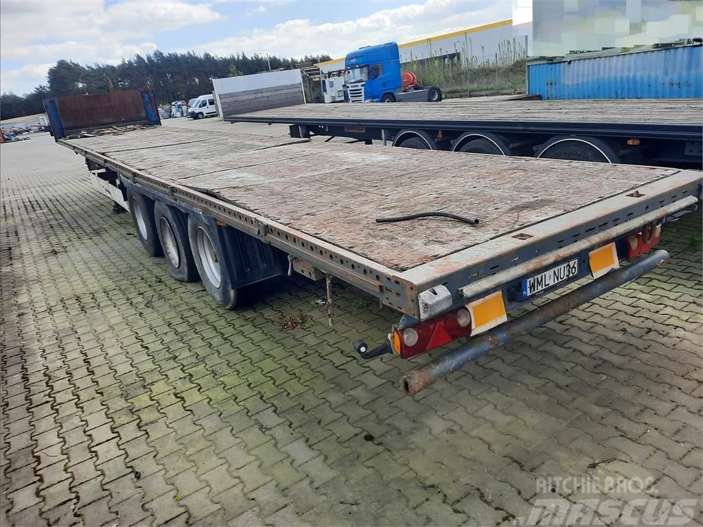 Krone SD Semi-trailer med lad/flatbed