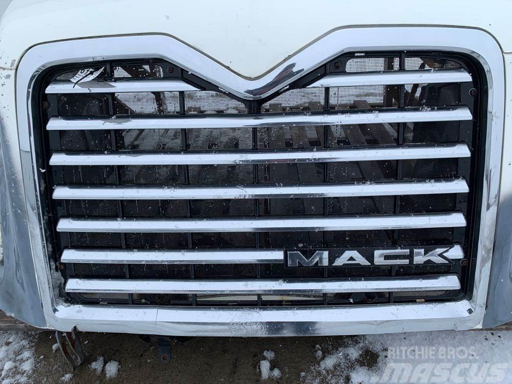 Mack Pinnacle CXU612 Kabiner og interiør