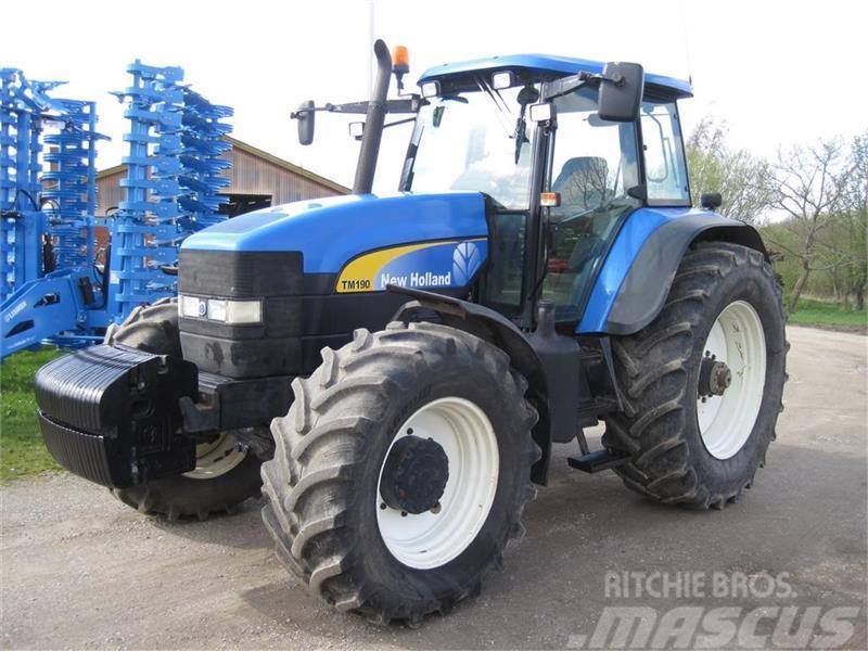 New Holland TM190 Traktorer