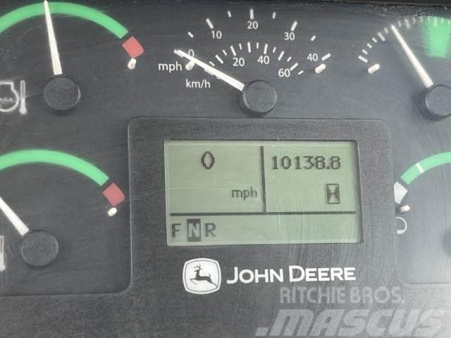 John Deere 460E off road truck Lastbiler med tip