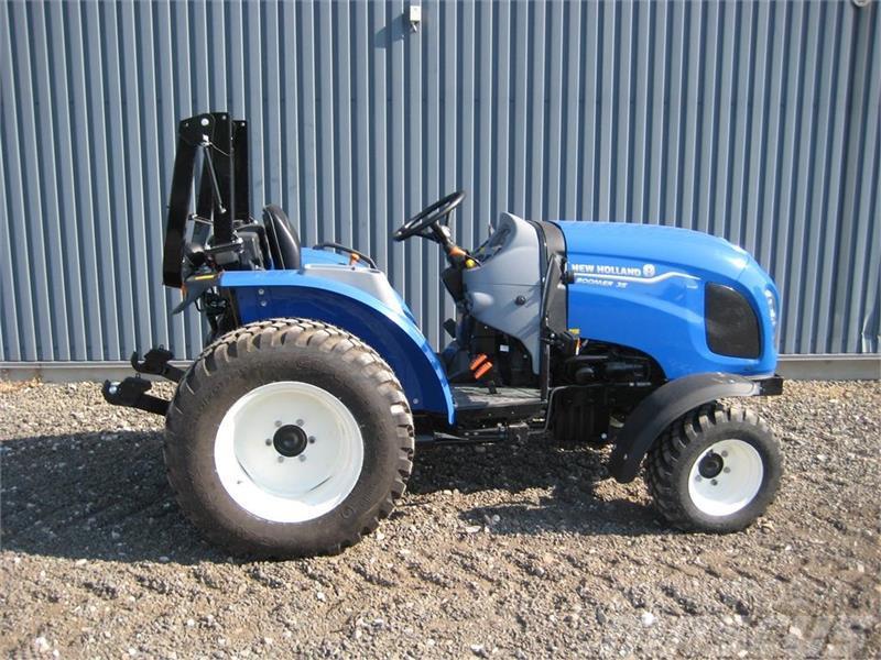 New Holland BOOMER 35 HST Kompakte traktorer