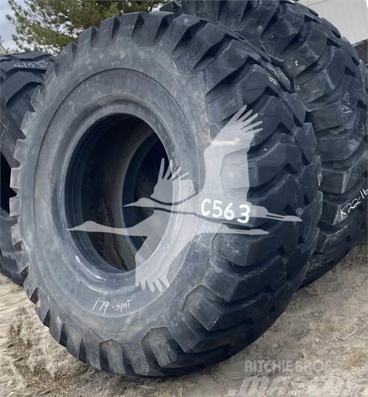 Firestone 29.5x35 Dæk, hjul og fælge