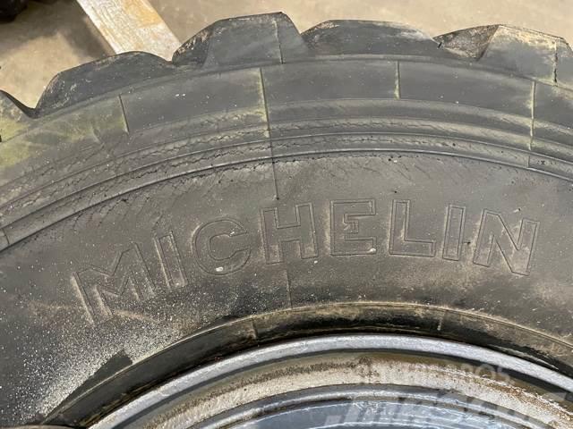  13.00R25 Michelin X dæk på fælg - 4 stk Dæk, hjul og fælge