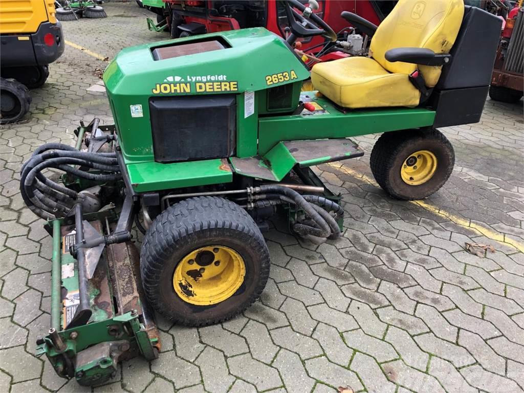 John Deere 2653A Kompakte traktorer