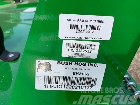 Bush Hog BH216 Balleskærere og -stablere
