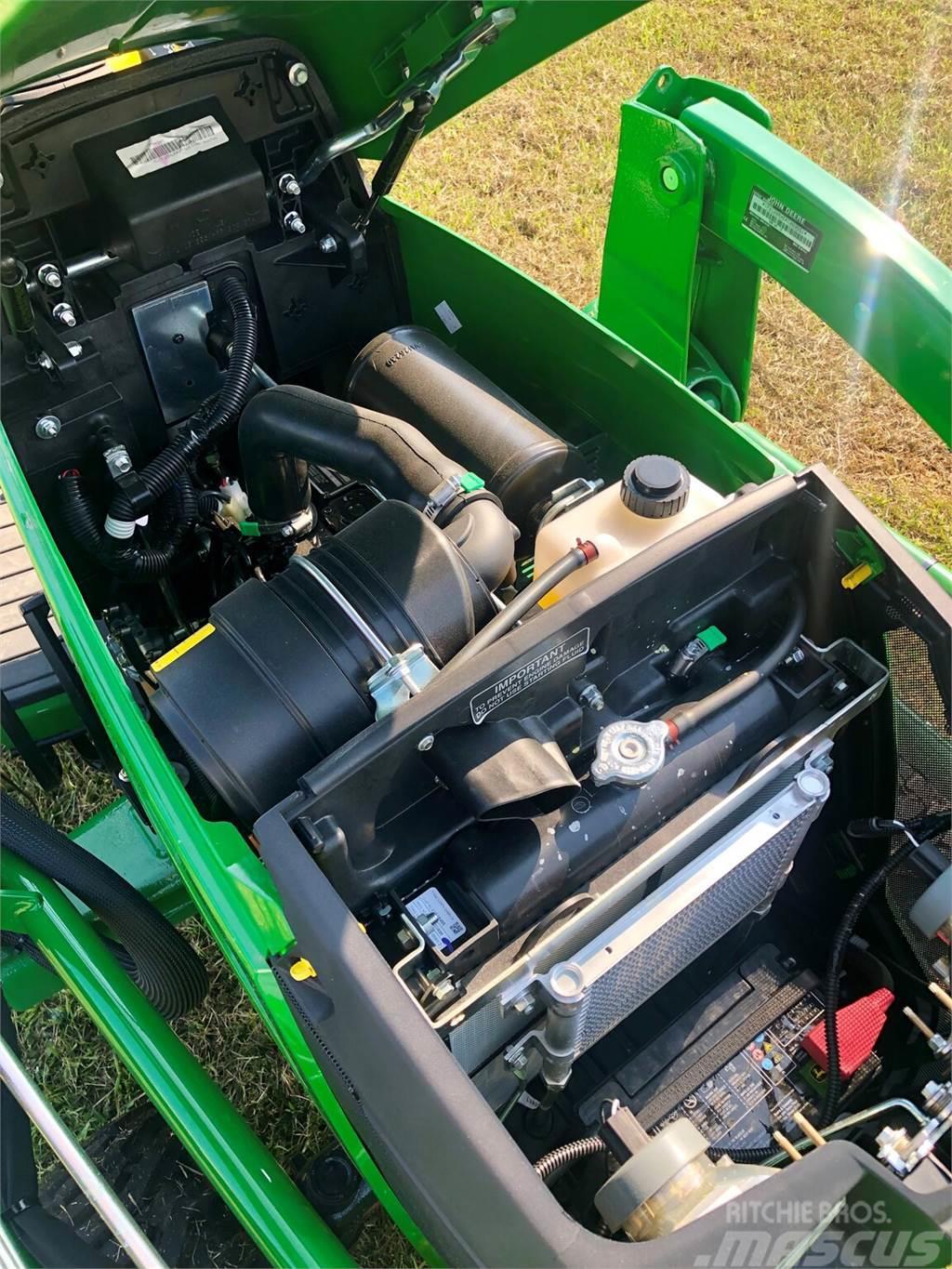 John Deere 1025R Kompakte traktorer