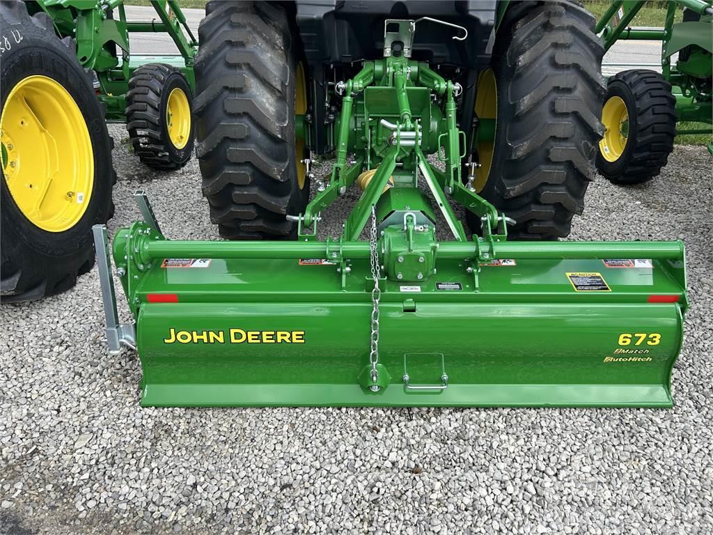 John Deere 673 Elektriske harver / jordfræsere