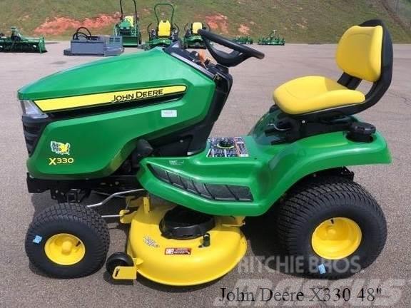 John Deere X330 Kompakte traktorer