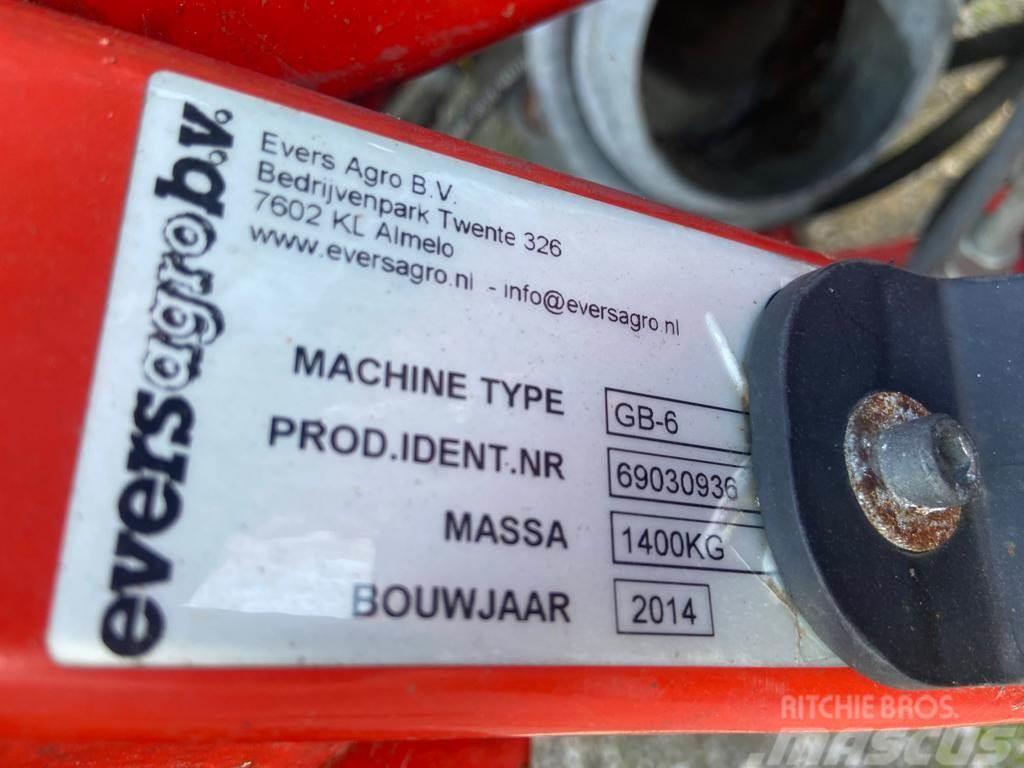  Opico 6M Sward Slitter Andre jordbearbejdningsmaskiner og andet tilbehør