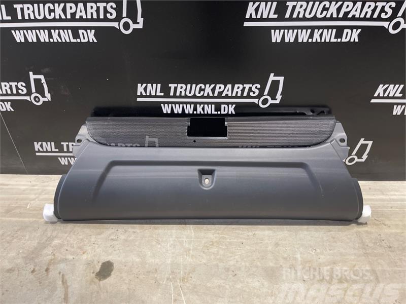 Scania  BUMPER COVER 1884482 Chassis og suspension