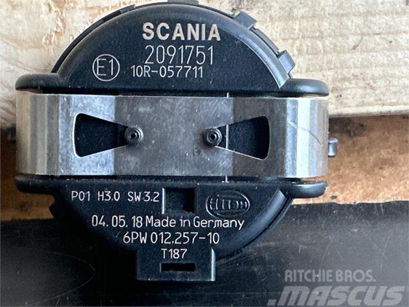 Scania  RAIN AND LIGHT SENSOR 2091751 Andre komponenter