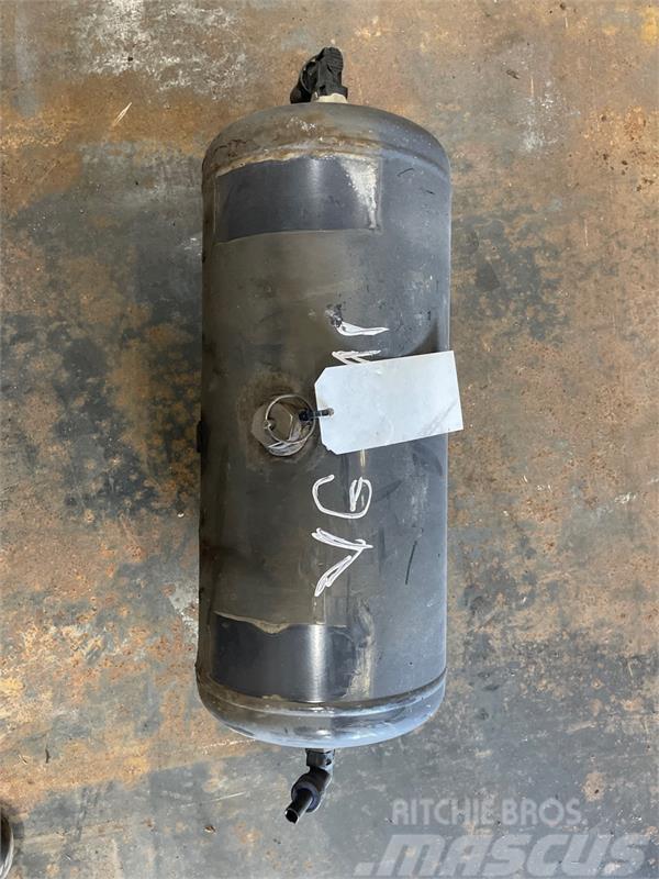 Scania SCANIA Compressed air tank 15 L / 1360401 Chassis og suspension