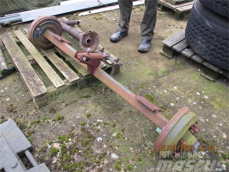 - - -  5 T hydrauliks bremse aksel Andre vogne
