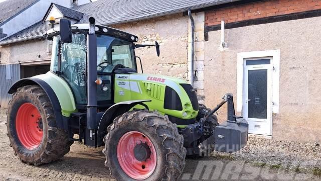 CLAAS ARION 640 Traktorer