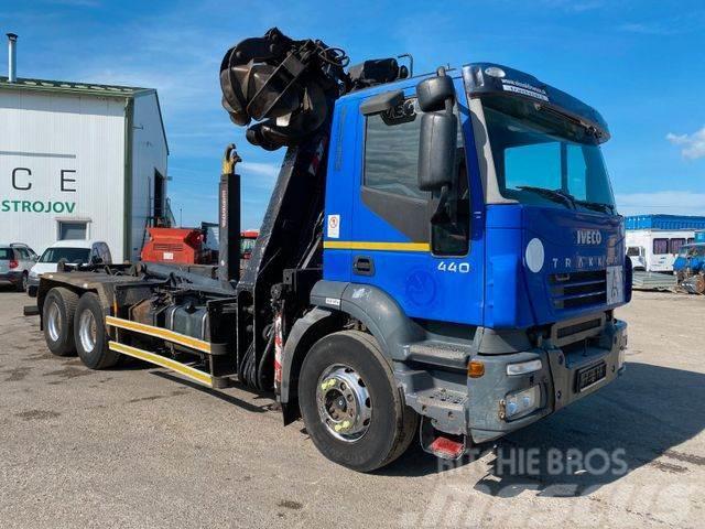 Iveco TRAKKER 440 6x4 for containers with crane,vin872 Lastbil med kran
