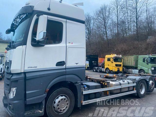 Mercedes-Benz 2545 Actros Chassis