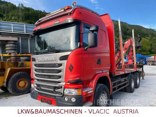 Scania G490 Holztransporter mit Kran Tømmertransport