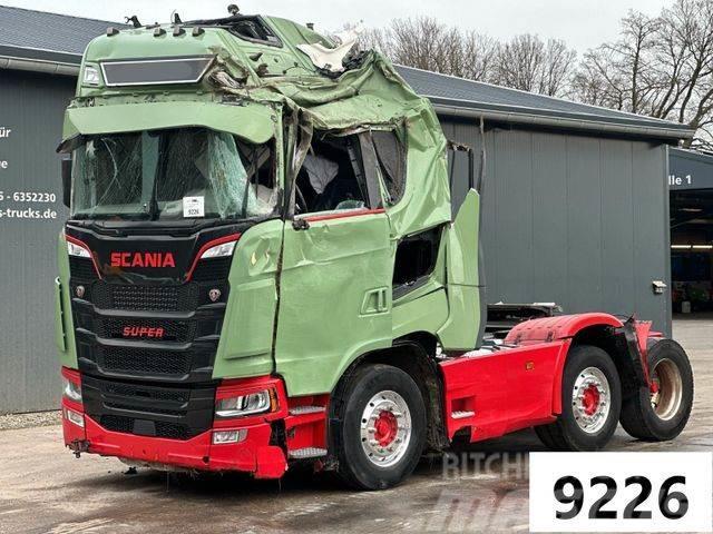 Scania S650 V8 Euro6 6x2 *Unfallschaden Trækkere