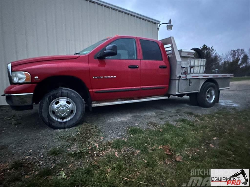 Dodge RAM 3500 HEAVY DUTY CHASSIS CAB Lastbil med lad/Flatbed