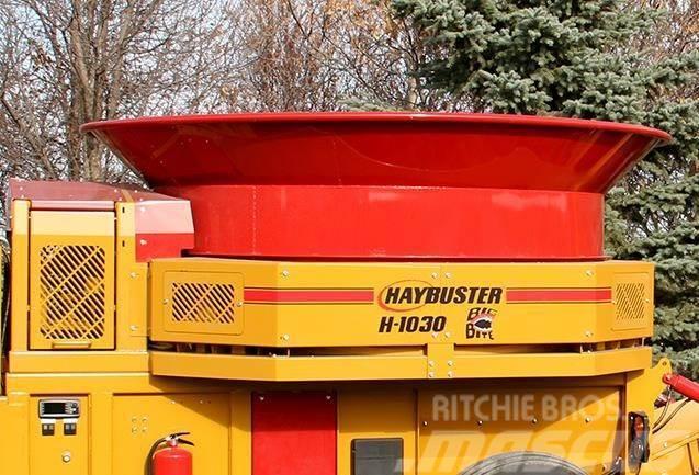 Haybuster H1030 Balleskærere og -stablere
