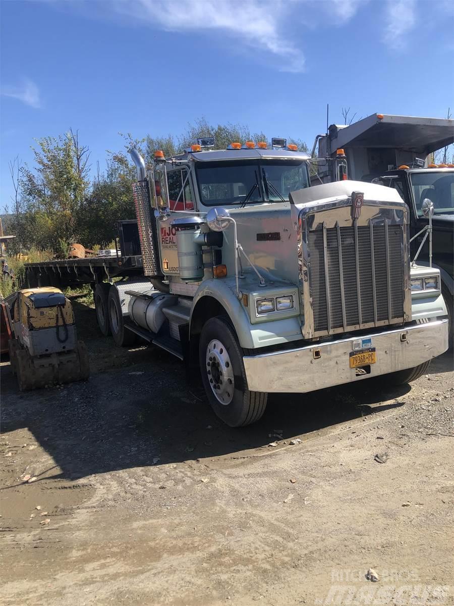 Kenworth W900 Chassis