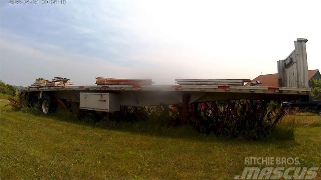 Reitnouer 45 FT Semi-trailer med lad/flatbed