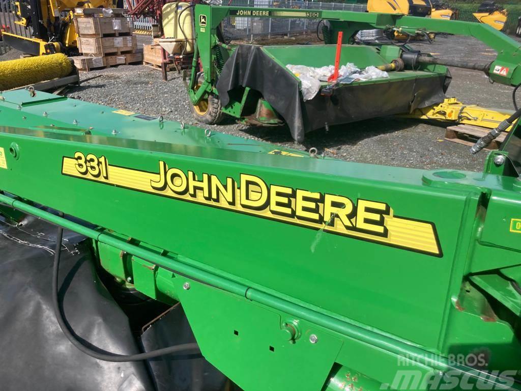 John Deere 331 Græsslåmaskiner