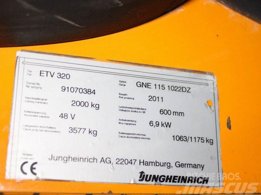Jungheinrich ETV 320 GNE115-1052DZ Reachtruck