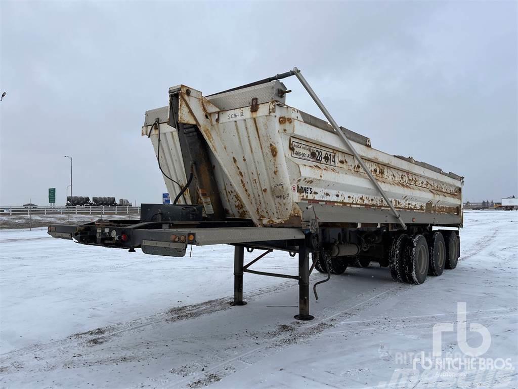 Arnes 30 ft Tri/A Semi-trailer med tip