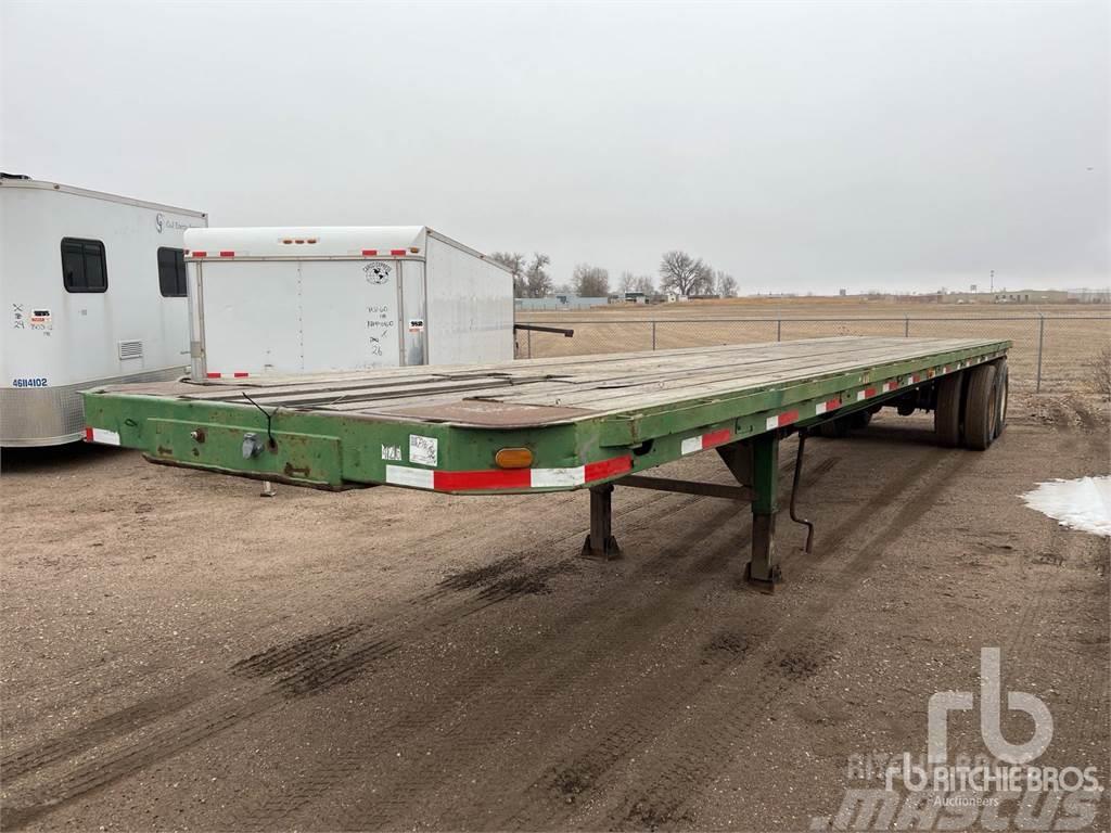 Brown 40 ft T/A Semi-trailer med lad/flatbed