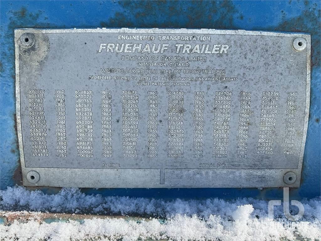 Fruehauf 45 ft x 102 in T/A Tool Crib Semi-trailer med fast kasse