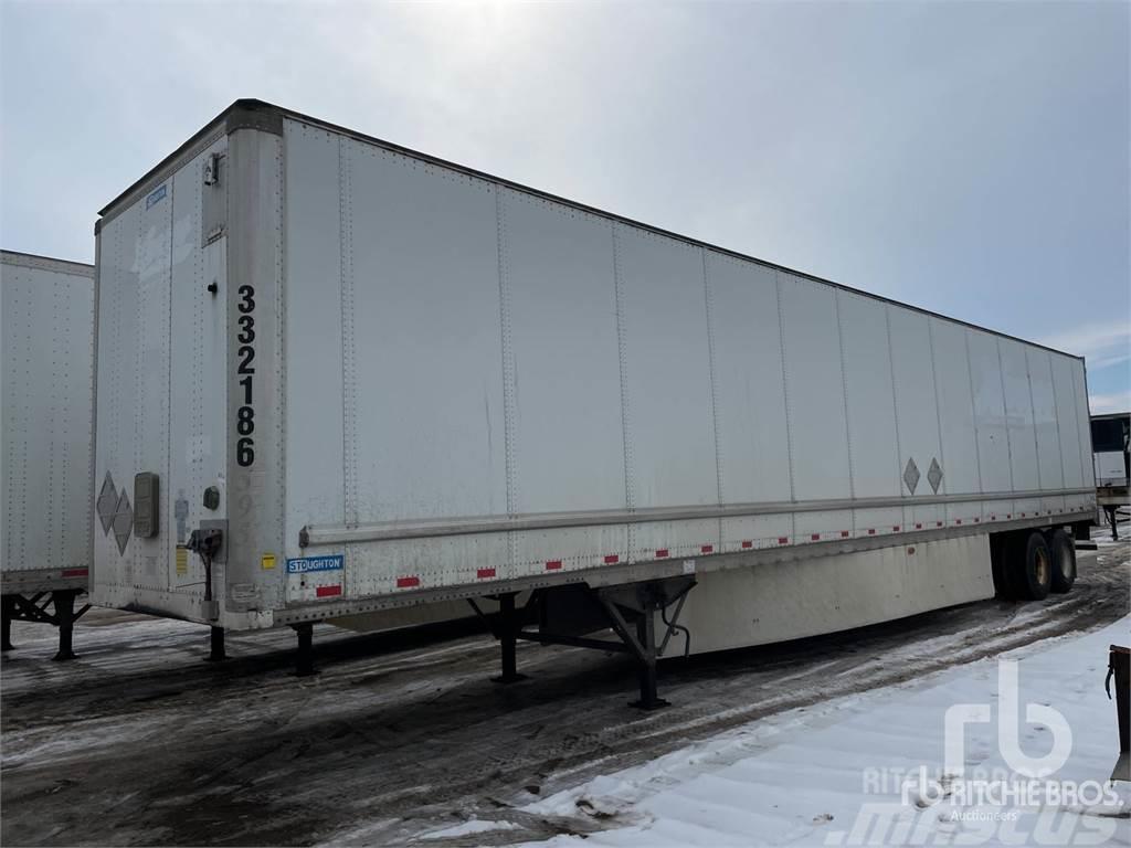 Stoughton 53 ft x 102 in T/A Semi-trailer med fast kasse
