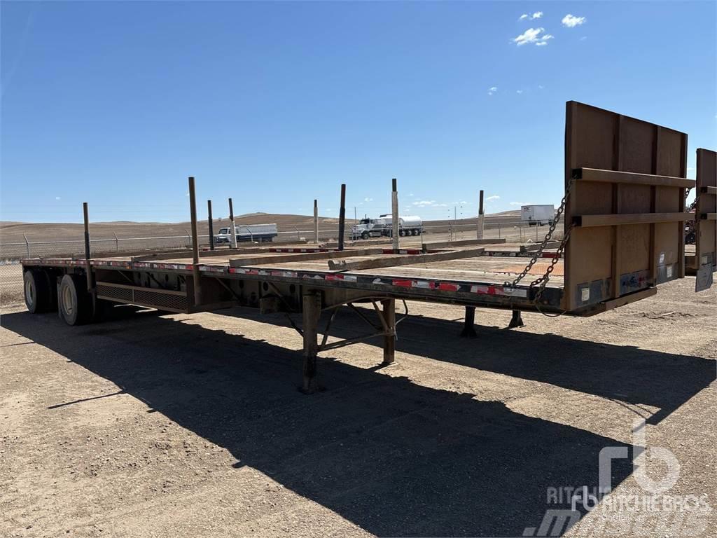 Transcraft 48 ft T/A Spread Axle Semi-trailer med lad/flatbed