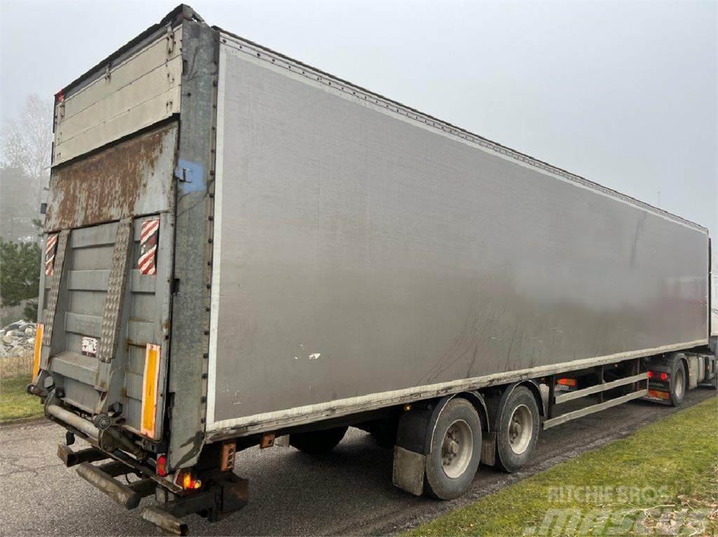 Fruehauf 13,6 mtr box - lodretstående lift Semi-trailer med fast kasse