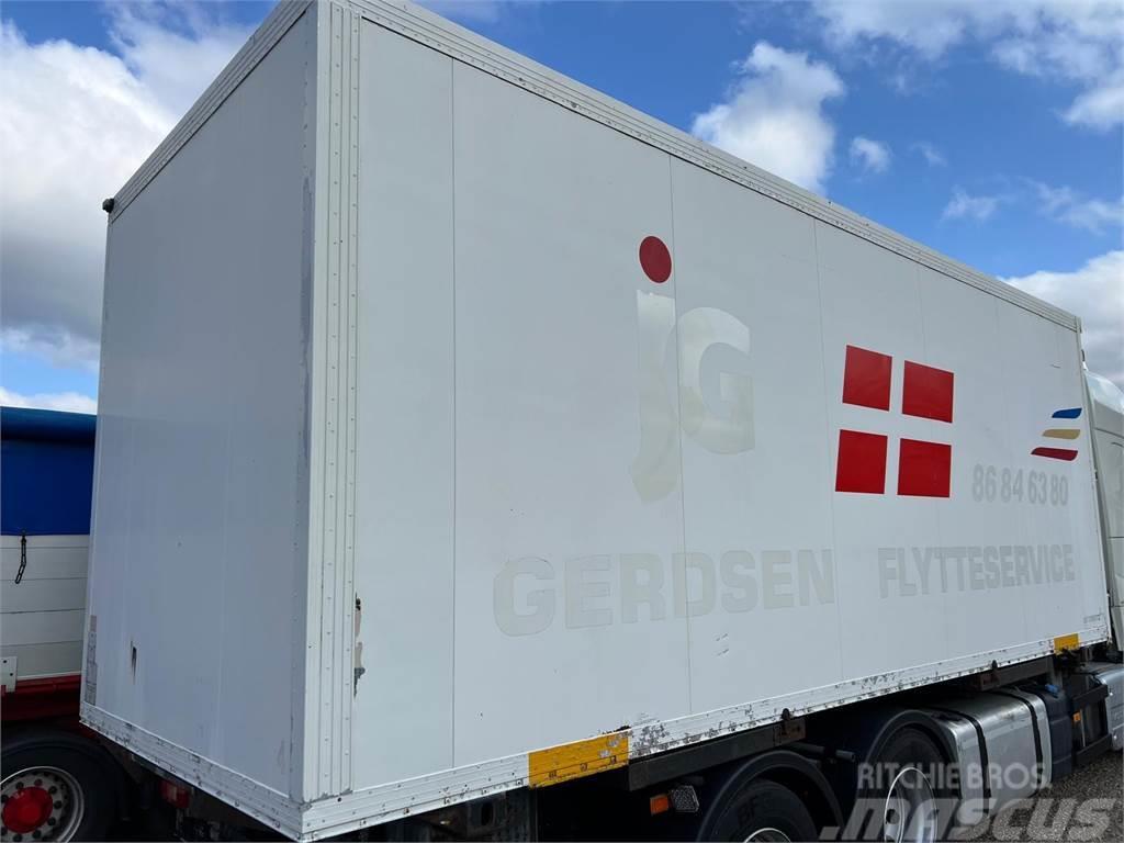 Schmitz WKD 7150 mm med bagdøre Semi-trailer med fast kasse