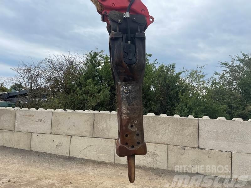 CAT Hydraulic Breaker To Suit 18 - 26 Ton Excavator Hydraulik / Trykluft hammere