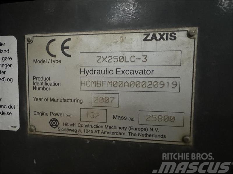 Hitachi Zaxis 250LC-3 Gravemaskiner på larvebånd
