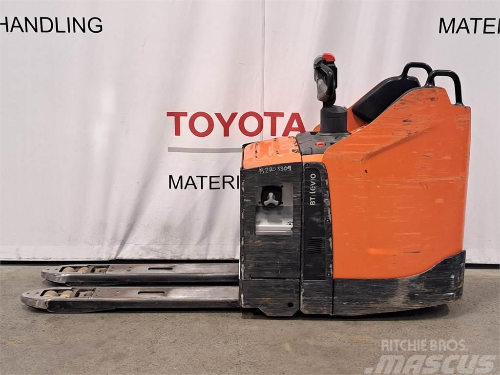 Toyota LPE220 El-palleløftere med platform