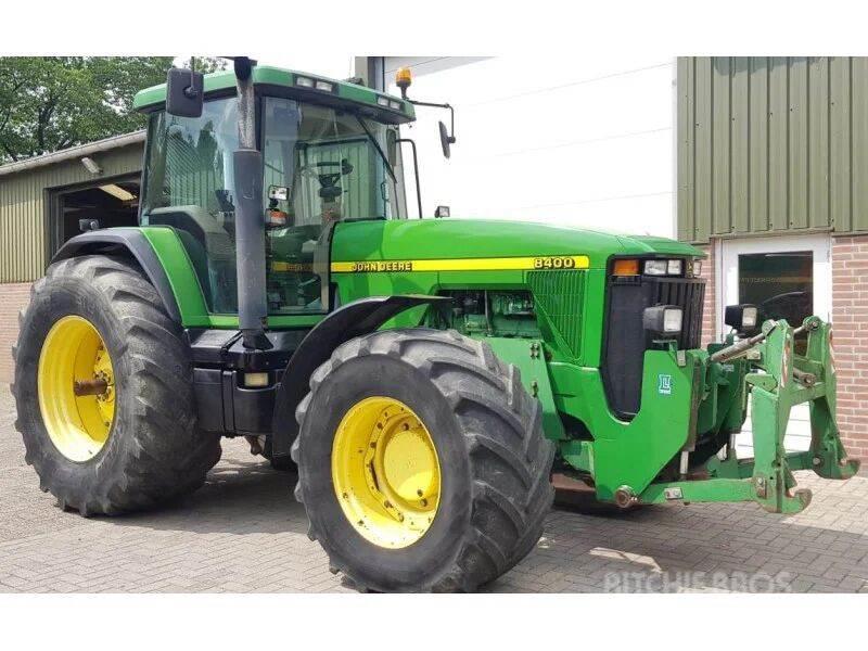 John Deere 8400 Traktorer